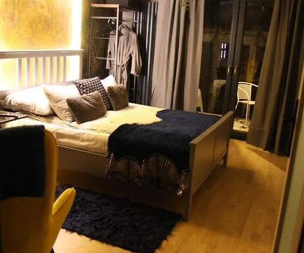 Apartament Dla Pary Stara Szkola